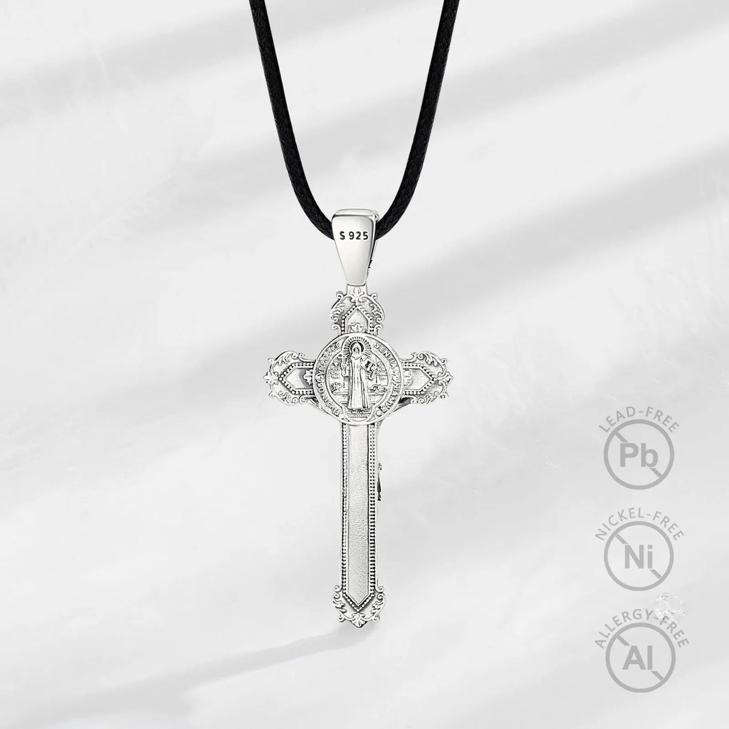 Eudora 925 Sterling Silver Christ on cross pendant