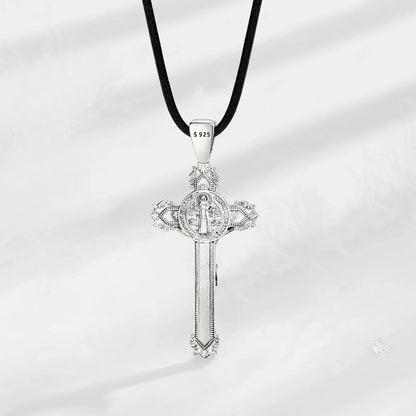 Eudora 925 Sterling Silver Christ on cross pendant